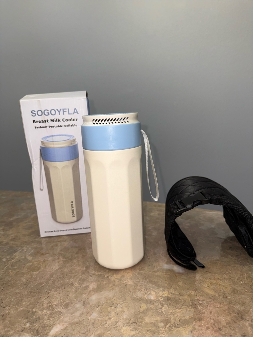 Cream & Light Blue Portable Breast Milk Cooler